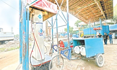 শাহজালালে বিএমইটি দখল নিয়েছে কল্যাণ বোর্ড