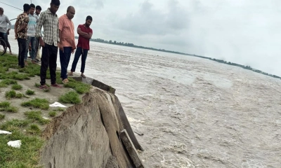 তিস্তা সেতু রক্ষা বাঁধের  ৭০ মিটার নদীগর্ভে