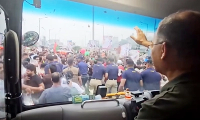 বরিশালের পথে প্রধানমন্ত্রী
