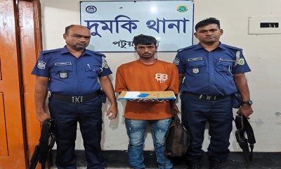 লেবুখালী চেকপোস্টে ২০০ পিস ইয়াবাসহ যুবক আটক