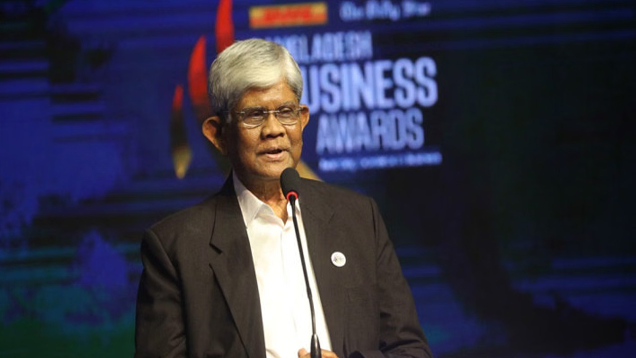 অর্থ উপদেষ্টা ড. সালেহউদ্দিন আহমেদ। ছবি- সংগৃহীত