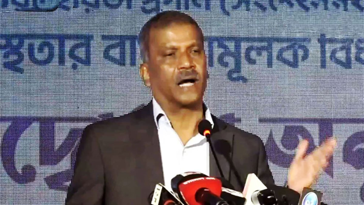 আইন, বিচার ও সংসদ বিষয়ক উপদেষ্টা ড. আসিফ নজরুল।       ছবি- রূপালী বাংলাদেশ