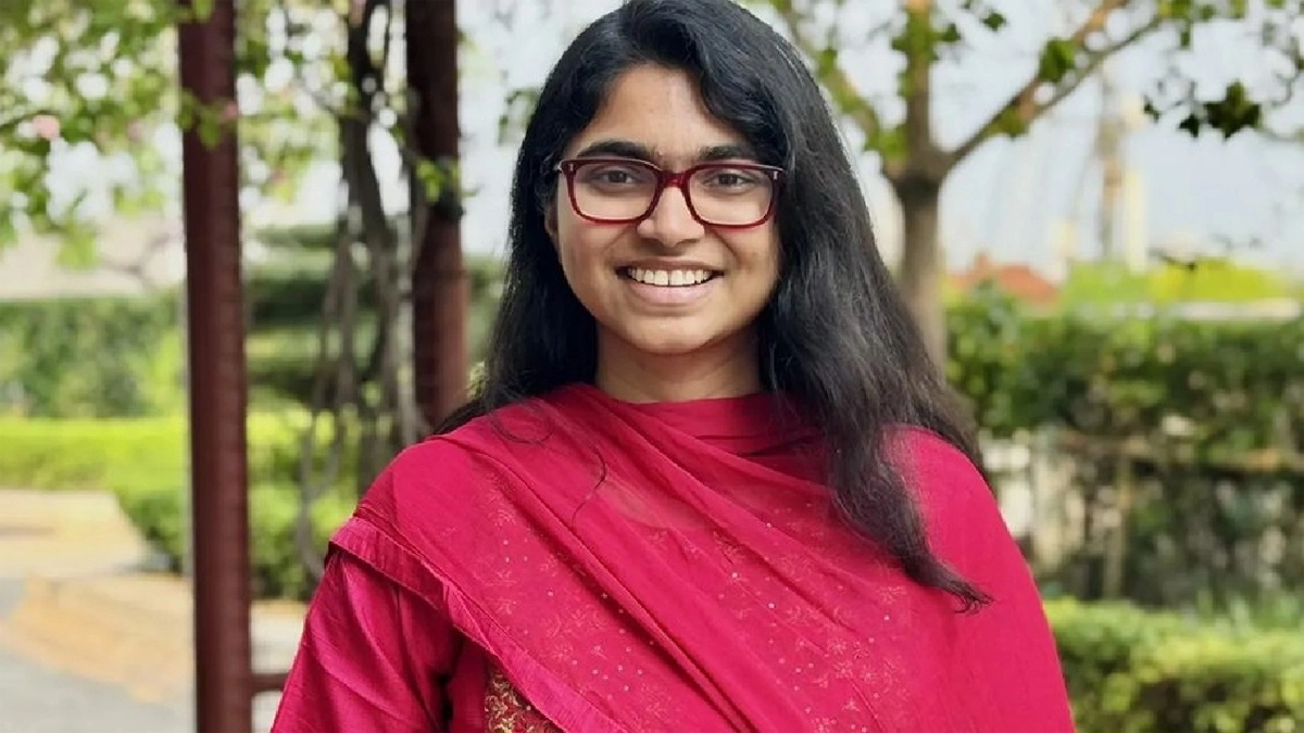 স্বতন্ত্র প্রার্থী তাসনিম জারা। ছবি : সংগৃহীত