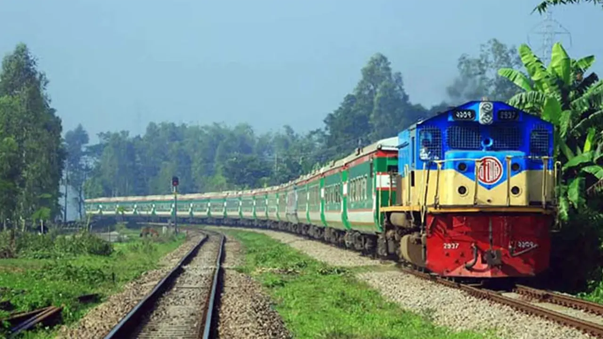 ঢাকা-চট্টগ্রাম রেল যোগাযোগ বন্ধ