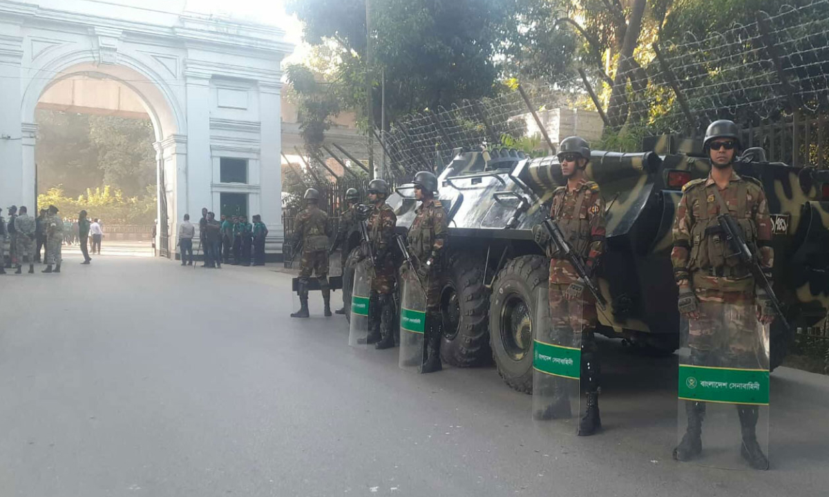 ট্রাইব্যুনাল এলাকায় নেওয়া হয়েছে নিশ্ছিদ্র নিরাপত্তা ব্যবস্থা। ছবি- সংগৃহীত