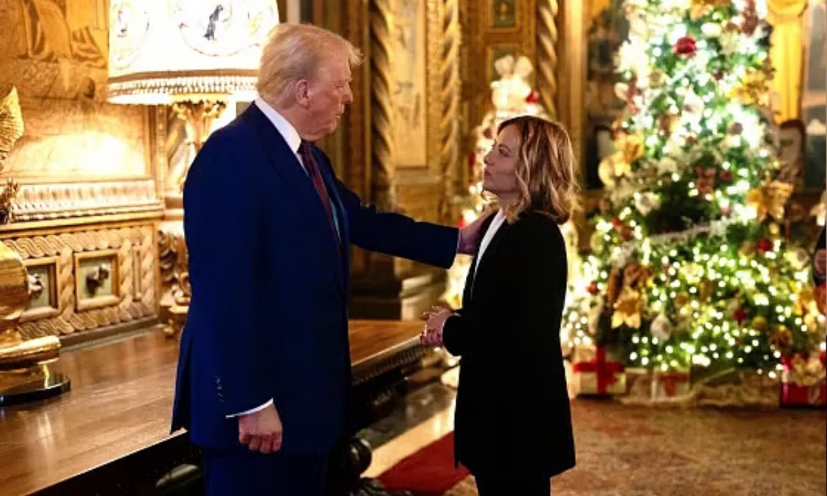 যুক্তরাষ্ট্রের প্রেসিডেন্ট ডোনাল্ড ট্রাম্প ও প্রধানমন্ত্রী জর্জা মেলোনি। ছবি : সংগৃহীত