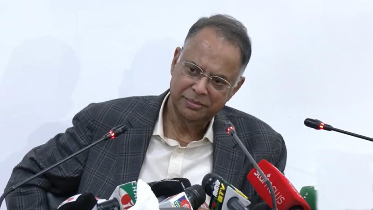 বিশ্ববাজারে জ্বালানি তেলের দাম দ্বিগুণ হওয়ার পরও সরকার জনগণের কষ্টের কথা বিবেচনা করে দেশে তেলের দাম খুব সামান্য বাড়িয়েছে, জ্বালানি মন্ত্রী&nbsp;ইকবাল হাসান মাহমুদের&nbsp;এমন বক্তব্যের সঙ্গে আপনি কি একমত?