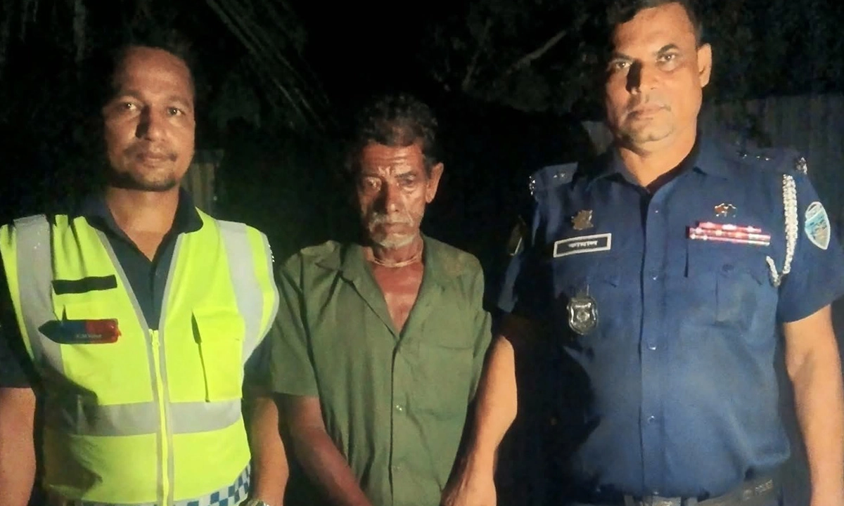 ব্রাহ্মণবাড়িয়ায় বৈঠা দিয়ে জেলে হত্যার অভিযোগে ১ জনকে গ্রেপ্তার করে পুলিশ। ছবি- রূপালী বাংলাদেশ