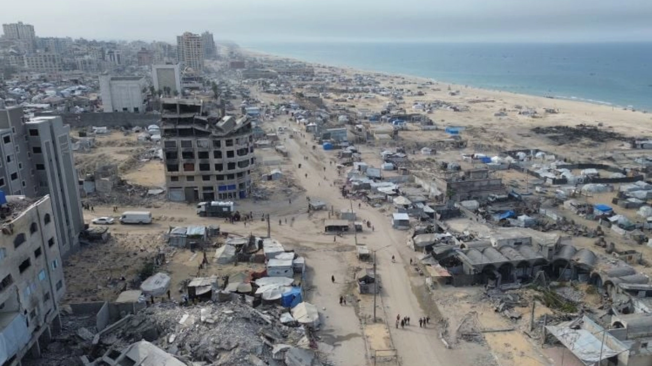 যুদ্ধে ধ্বংসযজ্ঞে পরিণত গাজা। ছবি- সংগৃহীত