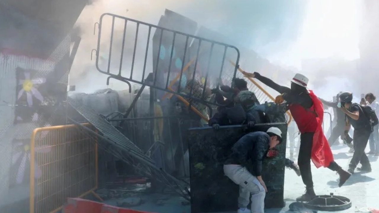 বিক্ষোভের ছবি। - সংগৃহীত