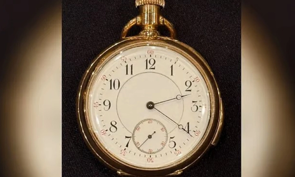 রেকর্ড দামে বিক্রি হওয়া ঘড়ি। ছবি- সংগৃহীত