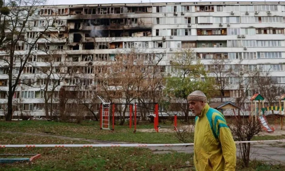 রুশ হামলায় বিপর্যস্ত ইউক্রেন। ছবি- সংগৃহীত