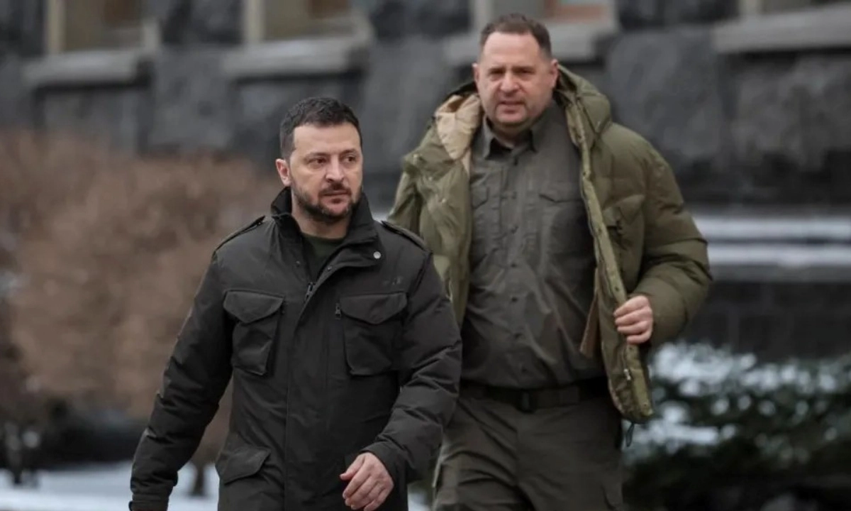 জেলেনস্কি ও ইয়ারমাক। ছবি- সংগৃহীত