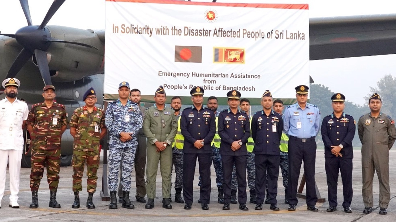 বাংলাদেশ থেকে শ্রীঙ্কায় পাঠানো হয়েছে ১০ টন ত্রাণ সহায়তা। ছবি - সংগৃহীত