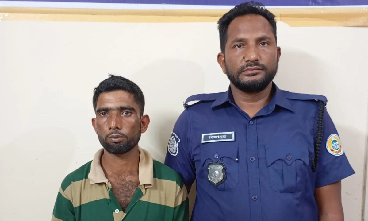 পিরোজপুরে ৩০ পিস ইয়াবাসহ মাদক ব্যবসায়ী গ্রেপ্তার