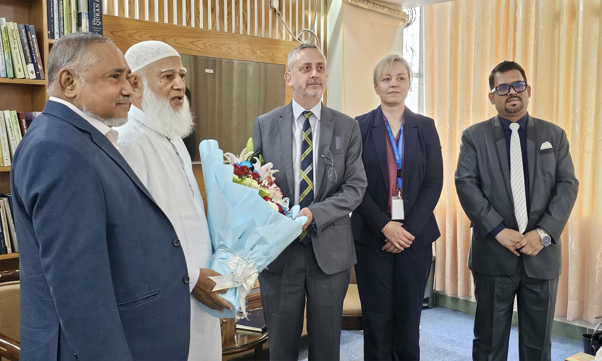 জামায়াত আমির ডা. শফিকুর রহমানের সঙ্গে ইইউ রাষ্ট্রদূত মাইকেল মিলারের সাক্ষাৎ। ছবি- সংগৃহীত