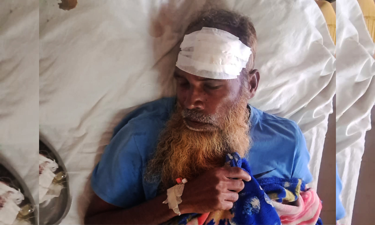 আহত ওবায়দুল হক রতন। ছবি: রূপালী বাংলাদেশ