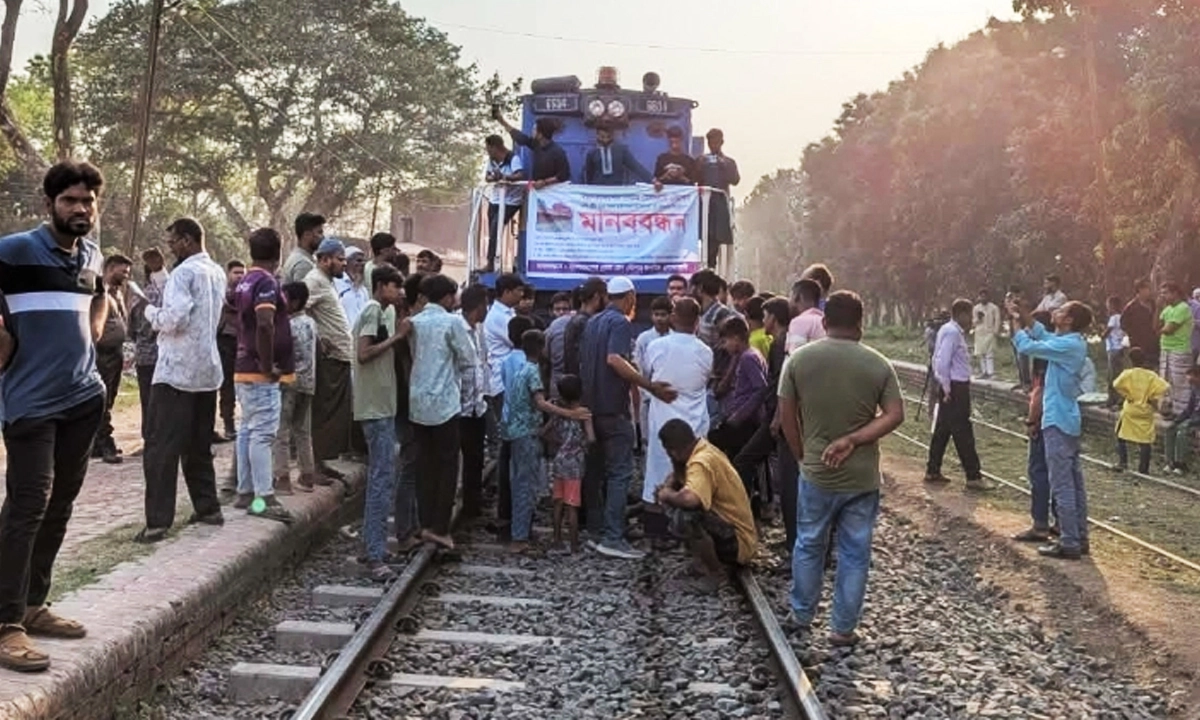 ছবি : রূপালী বাংলাদেশ