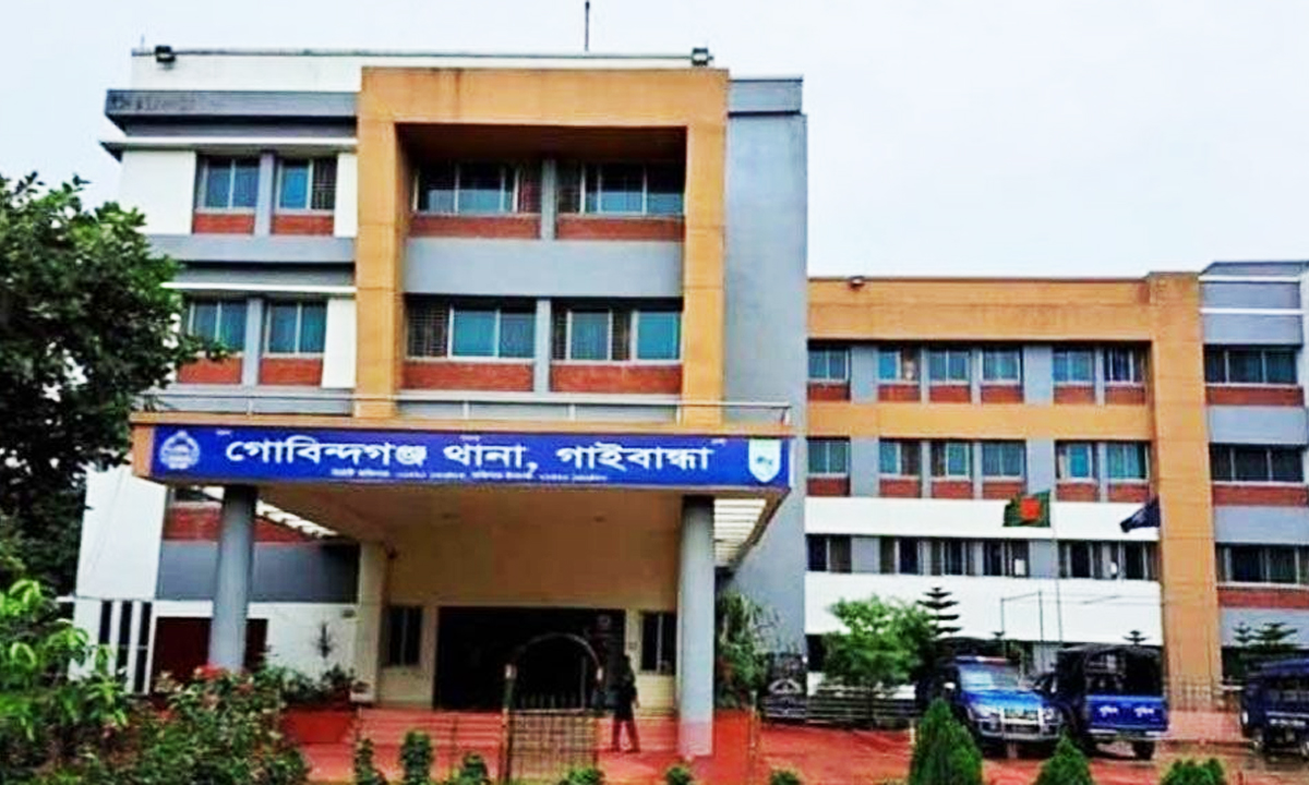 ছুরিকাঘাতে ৩ নারীসহ ৪ জনকে হত্যার চেষ্টা, ঘাতক আটক