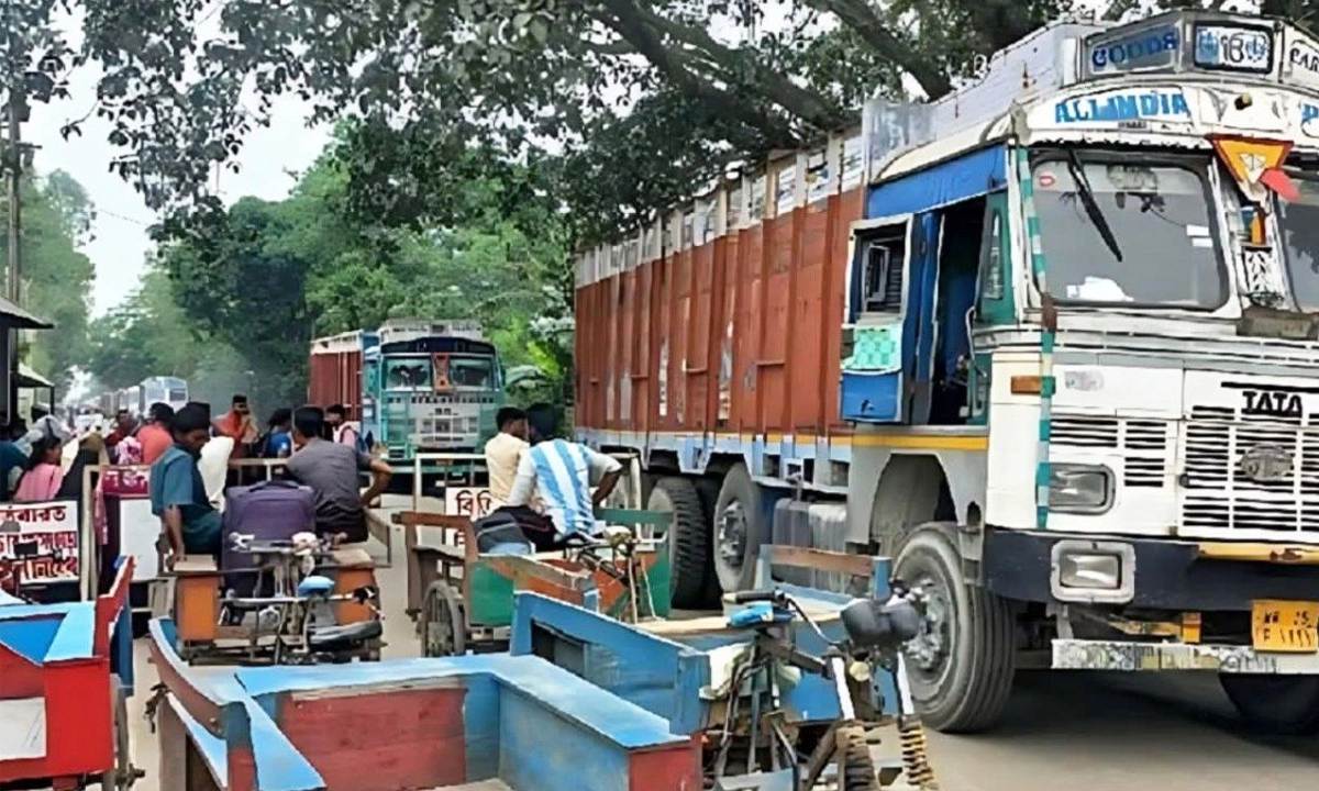 ছবি : রূপালী বাংলাদেশ
