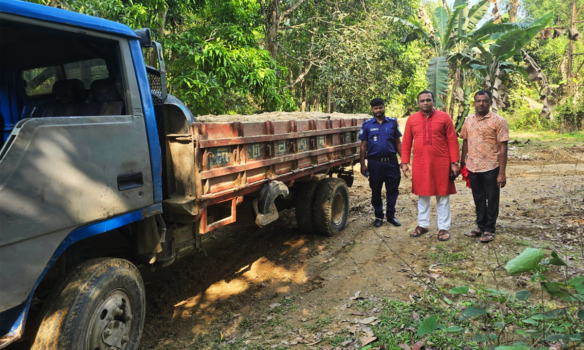 ছবি : রূপালী বাংলাদেশ