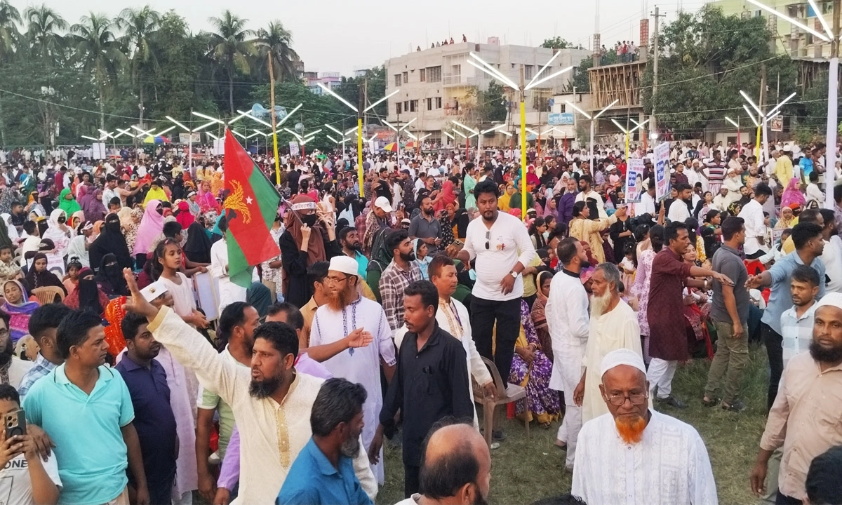 ছবি:  রূপালী বাংলাদেশ