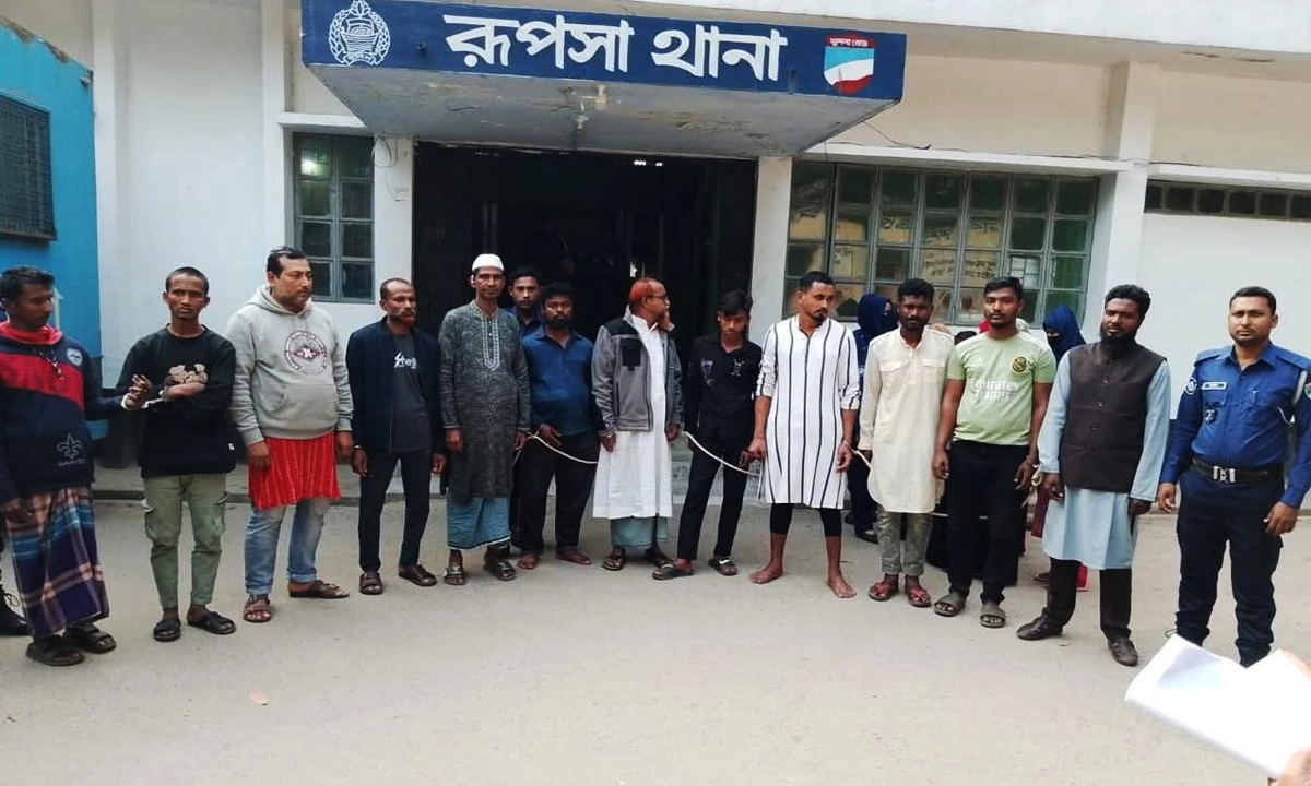 ছবি : রূপালী বাংলাদেশ