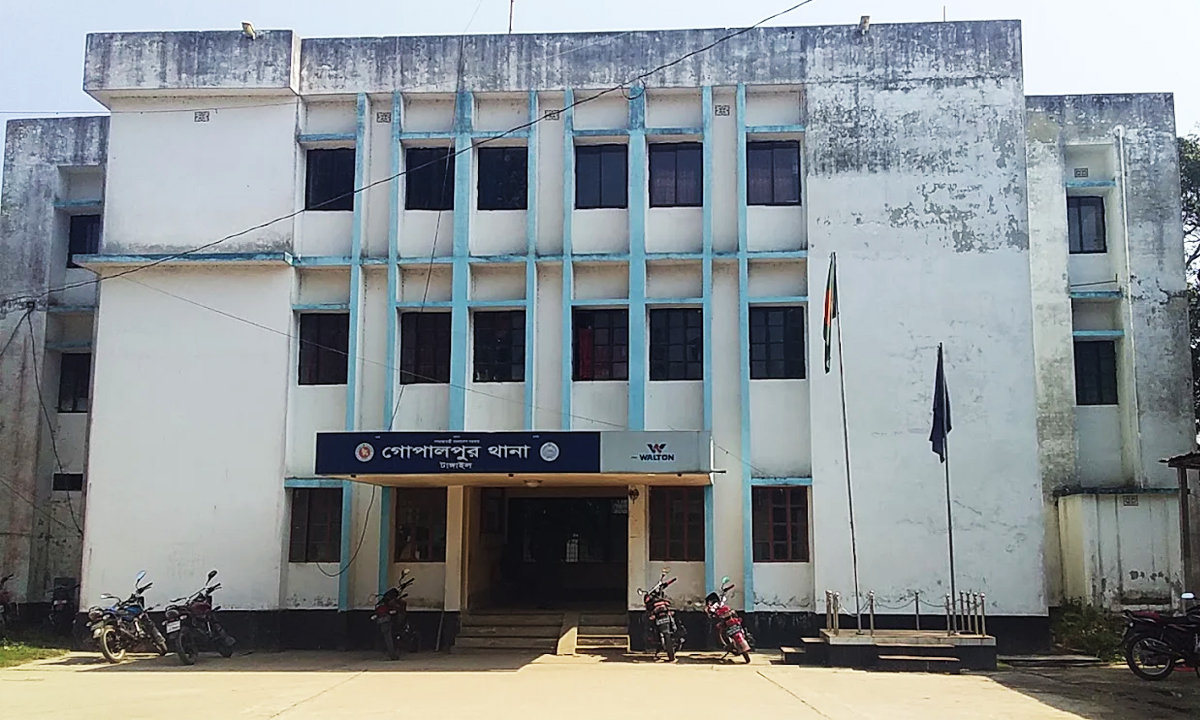 ছবি:  রূপালী বাংলাদেশ