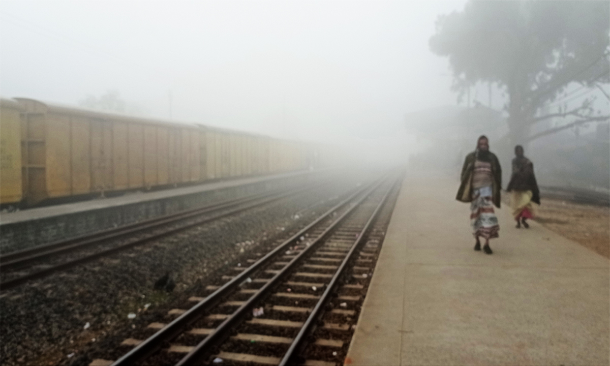 তীব্র কুয়াশা। ছবি : রূপালী বাংলাদেশ