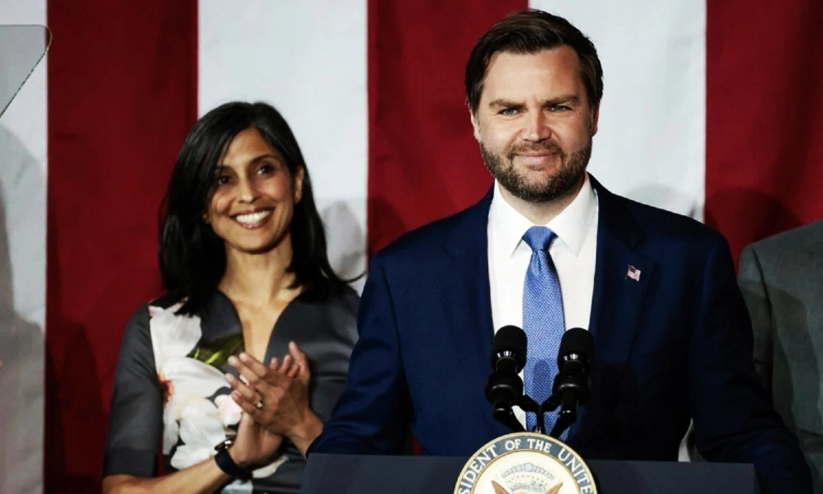 জেডি ভ্যান্স ও স্ত্রী উষা ভ্যান্স। ছবি- সংগৃহীত