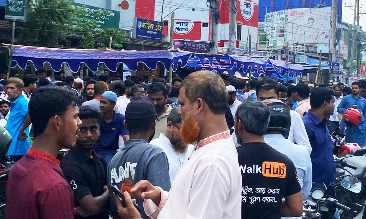 জামায়াতে ইসলামের নেতাকর্মীরা। ছবি- রূপালী বাংলাদেশ।