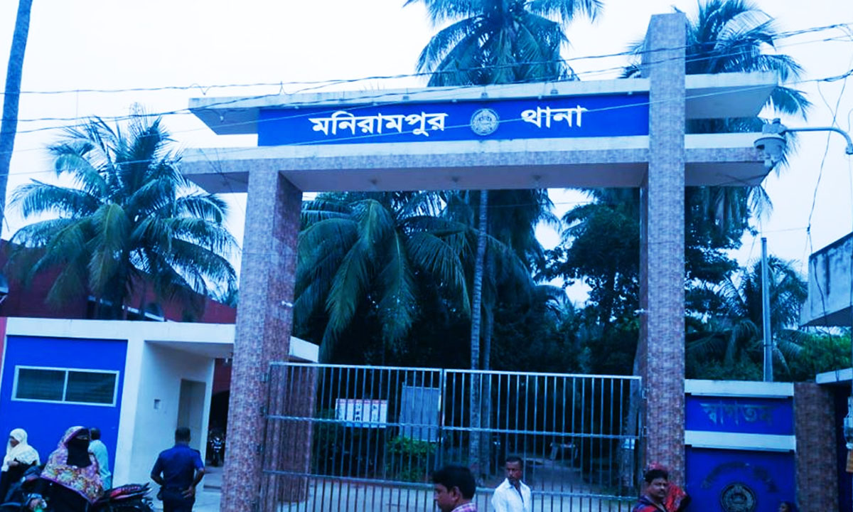 গৃহবধূকে হত্যার পর প্রেমিকের আত্মহত্যা