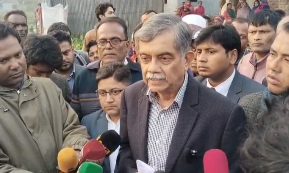 বক্তব্য দেন শিক্ষা উপদেষ্টা অধ্যাপক ড. চৌধুরী রফিকুল আবরার। ছবি- রূপালী বাংলাদেশ