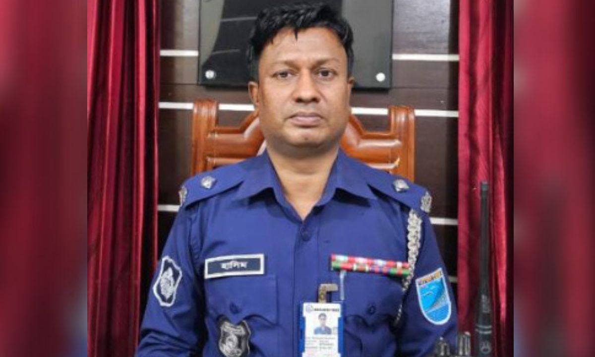 কিশোরগঞ্জের ইটনা থানার ওসি মোহাম্মদ আবুল হাসিম। ছবি- রূপালী বাংলাদেশ