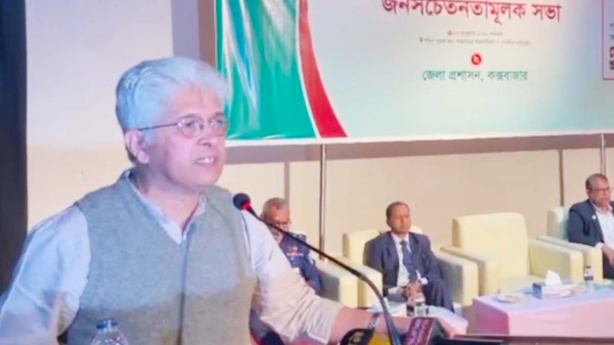 উপদেষ্টা আদিলুর রহমান খান। ছবি : রূপালী বাংলাদেশ