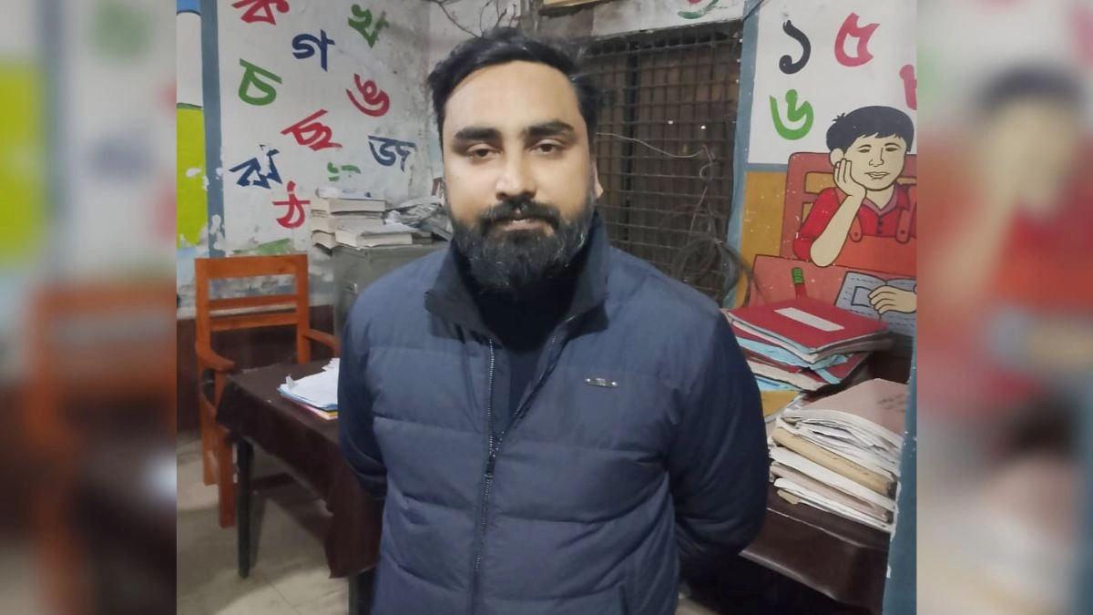 গ্রেপ্তার আহসান হাসান। ছবি: রূপালী বাংলাদেশ
