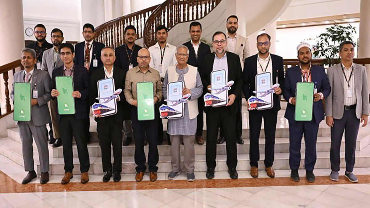 সংশ্লিষ্ট ঊর্ধ্বতন কর্মকর্তারা প্রধান উপদেষ্টা অধ্যাপক মুহাম্মদ ইউনূসের কাছে এ দুই ডিজিটাল পরিষেবার বিস্তারিত তুলে ধরেন।  ছবি : সংগৃহীত