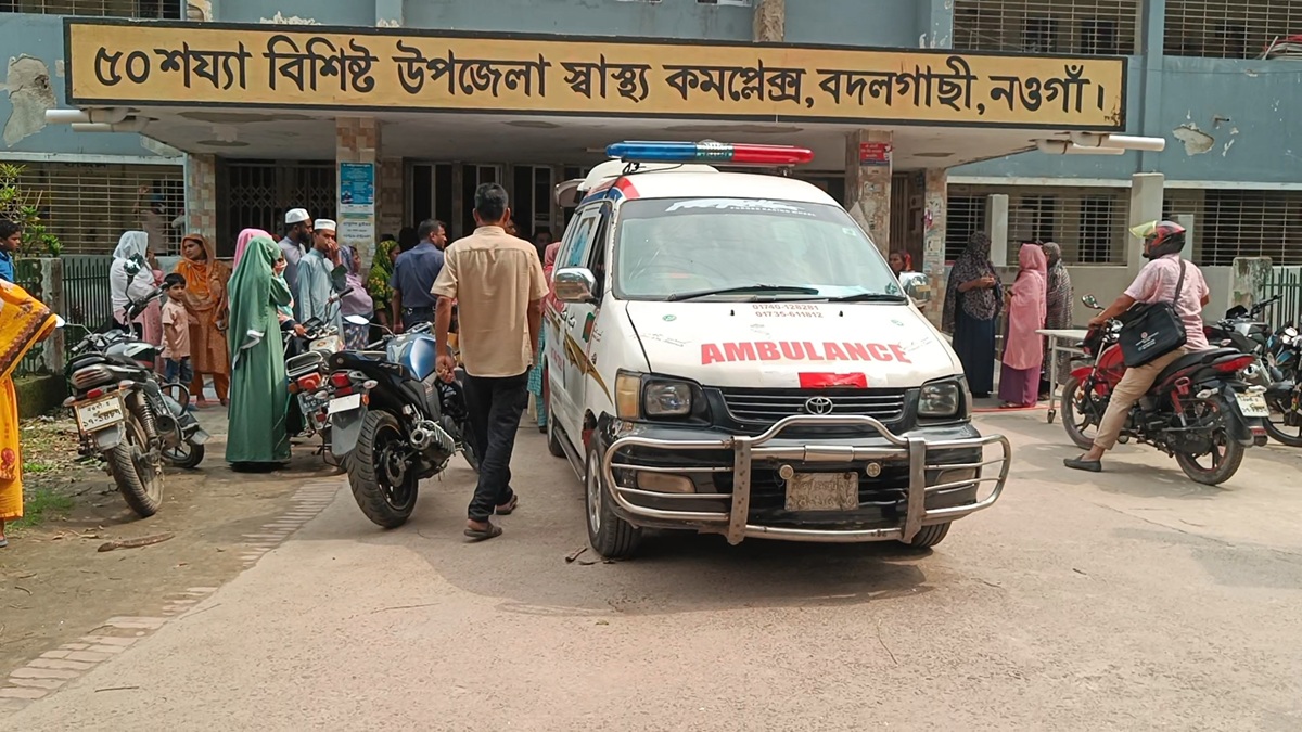 ১০ দিন হাসপাতালের বেডে যুদ্ধ, বদলগাছীতে হাম উপসর্গে মারা গেল মাহি