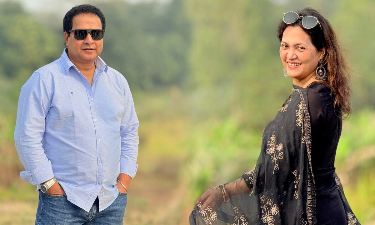 চিত্রনায়ক বাপ্পারাজ ও চিত্রনায়িকা রুমানা ইসলাম মুক্তি।  ছবি : সংগৃহীত