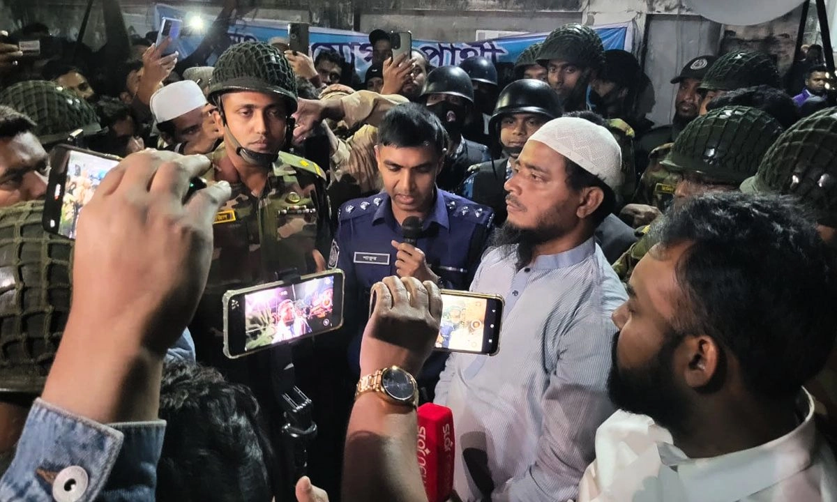 পুলিশের আশ্বাসে অবরোধ কর্মসূচি প্রত্যাহার করে নিল জামায়াত। ছবি : সংগৃহীত