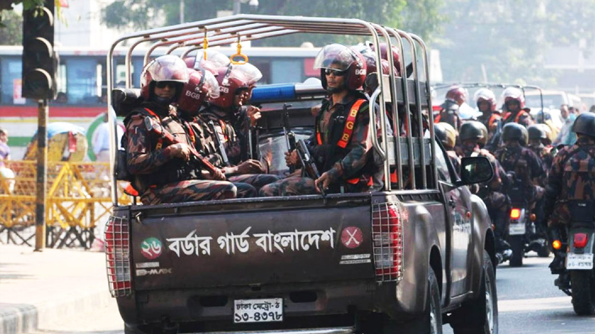 নিরাপত্তা জোরদারে ১২ প্লাটুন বিজিবি মোতায়েন করা হয়েছে।      ছবি- সংগৃহীত