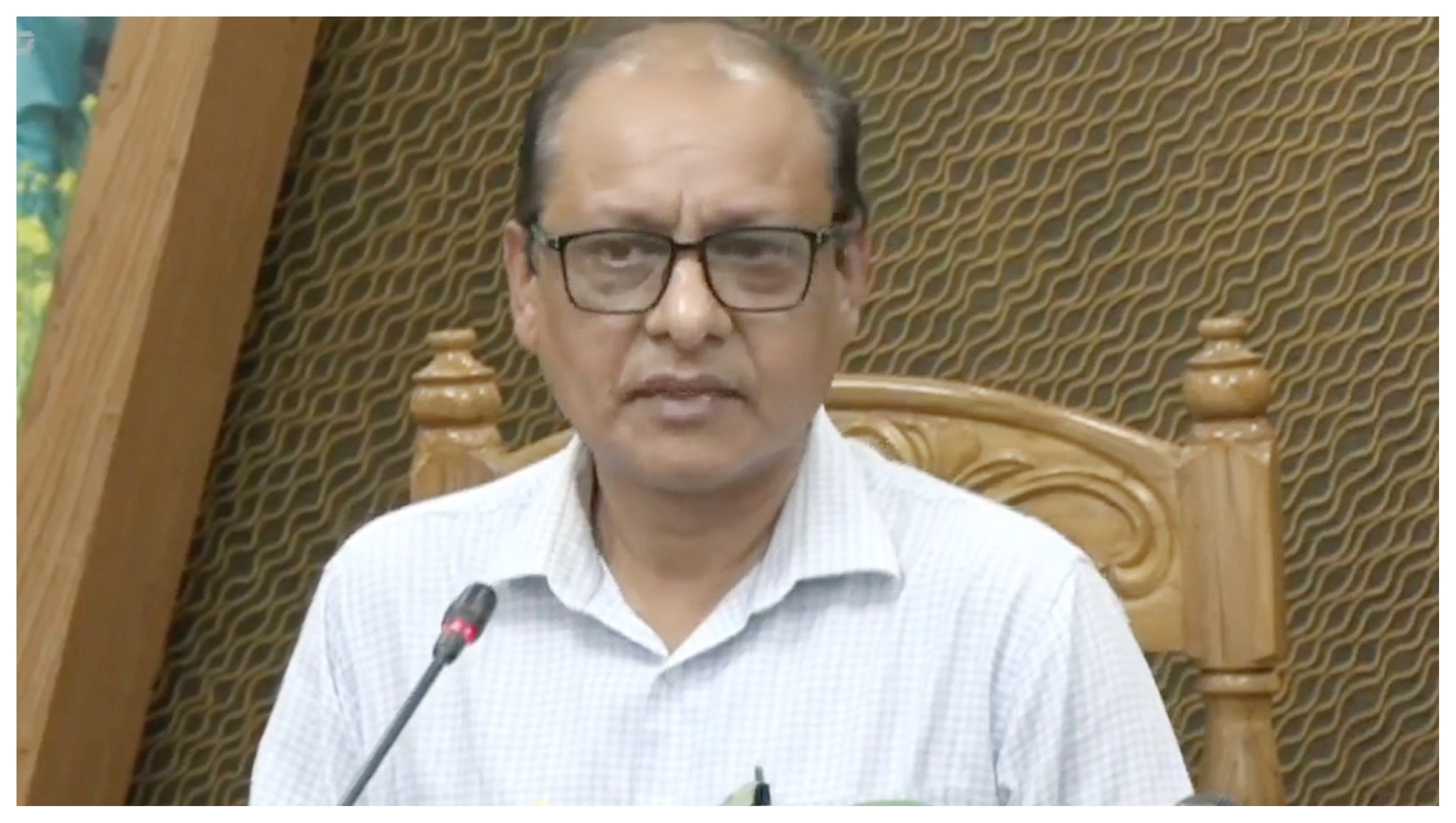 প্রাথমিক ও গণশিক্ষা মন্ত্রণালয়ের উপদেষ্টা অধ্যাপক বিধান রঞ্জন রায় পোদ্দার। ছবি- সংগৃহীত