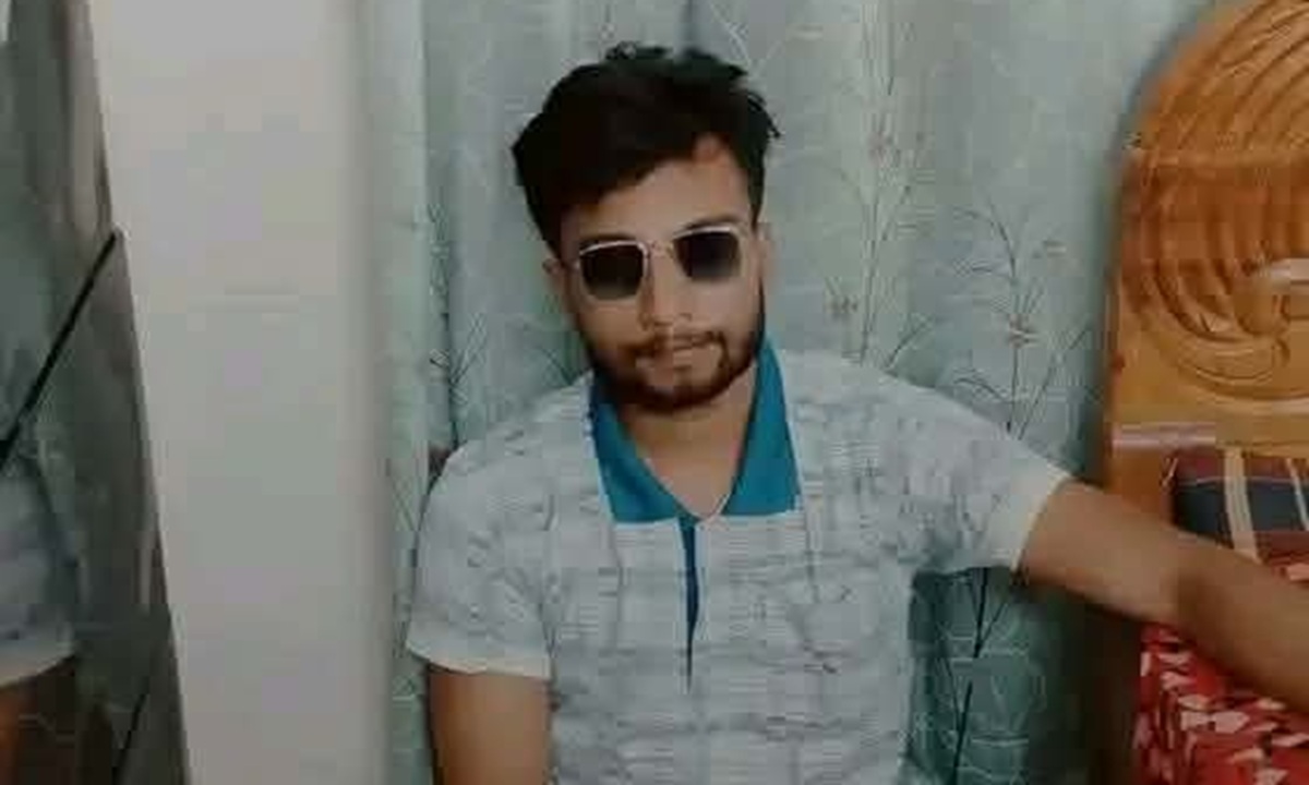 বিজয় বর্মণ।