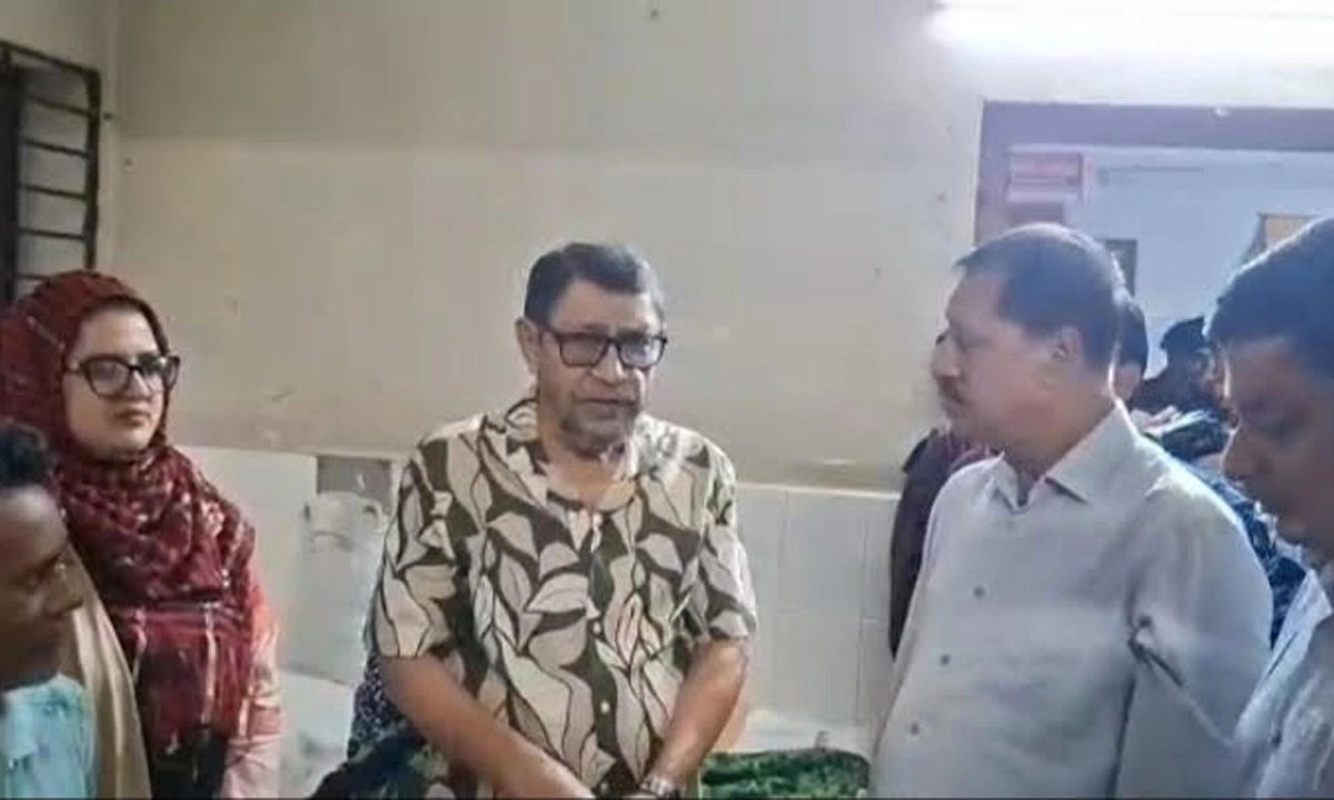 স্বাস্থ্যমন্ত্রী সরদার সাখাওয়াত হোসেন বকুল। ছবি : রূপালী বাংলাদেশ