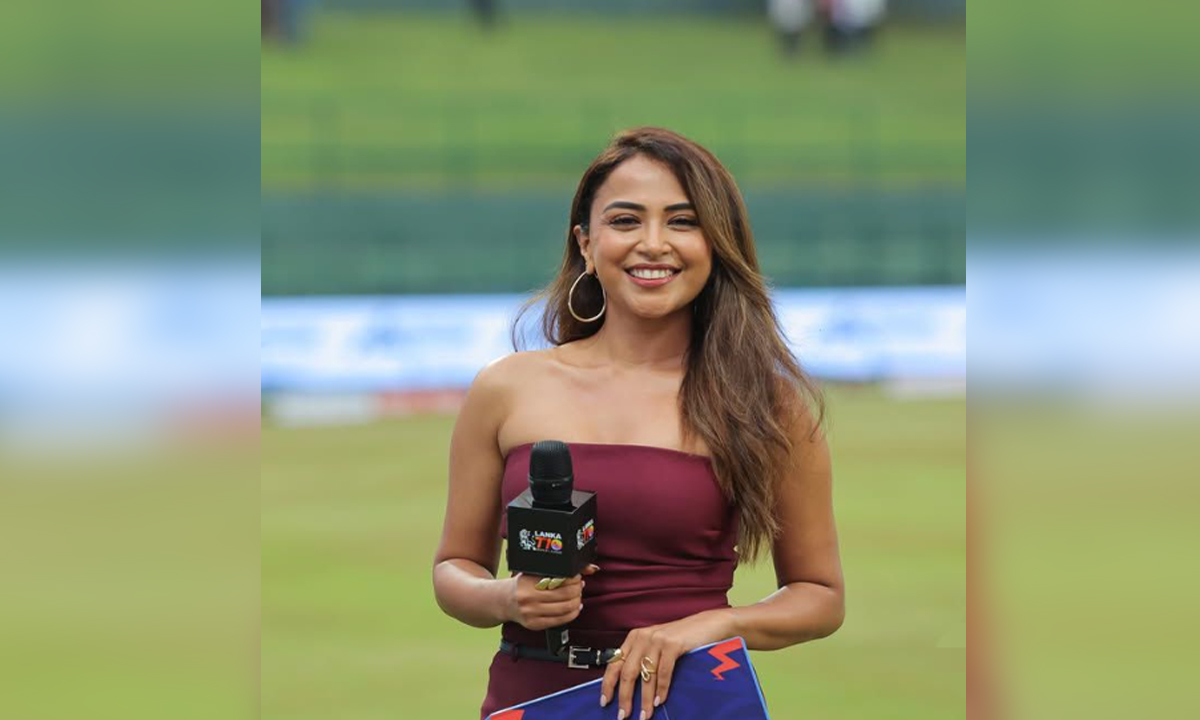 ভারতীয় উপস্থাপিকা রিধিমা পাঠক। ছবি- সংগৃহীত