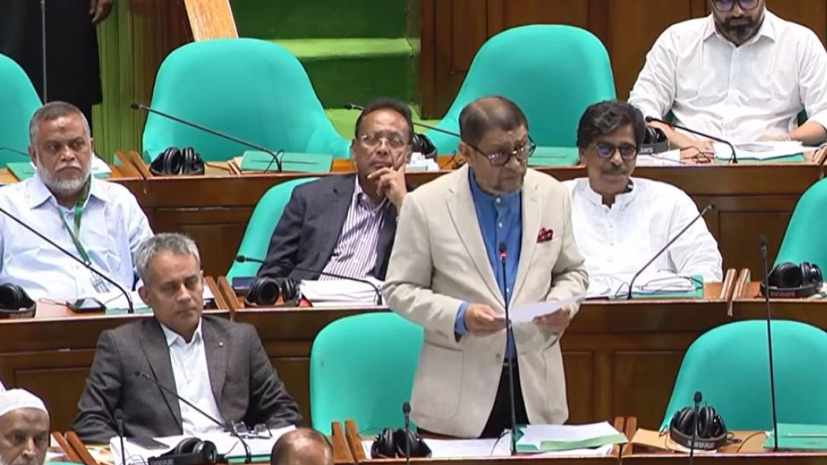 সংসদ অধিবেশনে বক্তব্য রাখছেন সরদার মো. সাখাওয়াত হোসেন বকুল। ছবি : সংগৃহীত
