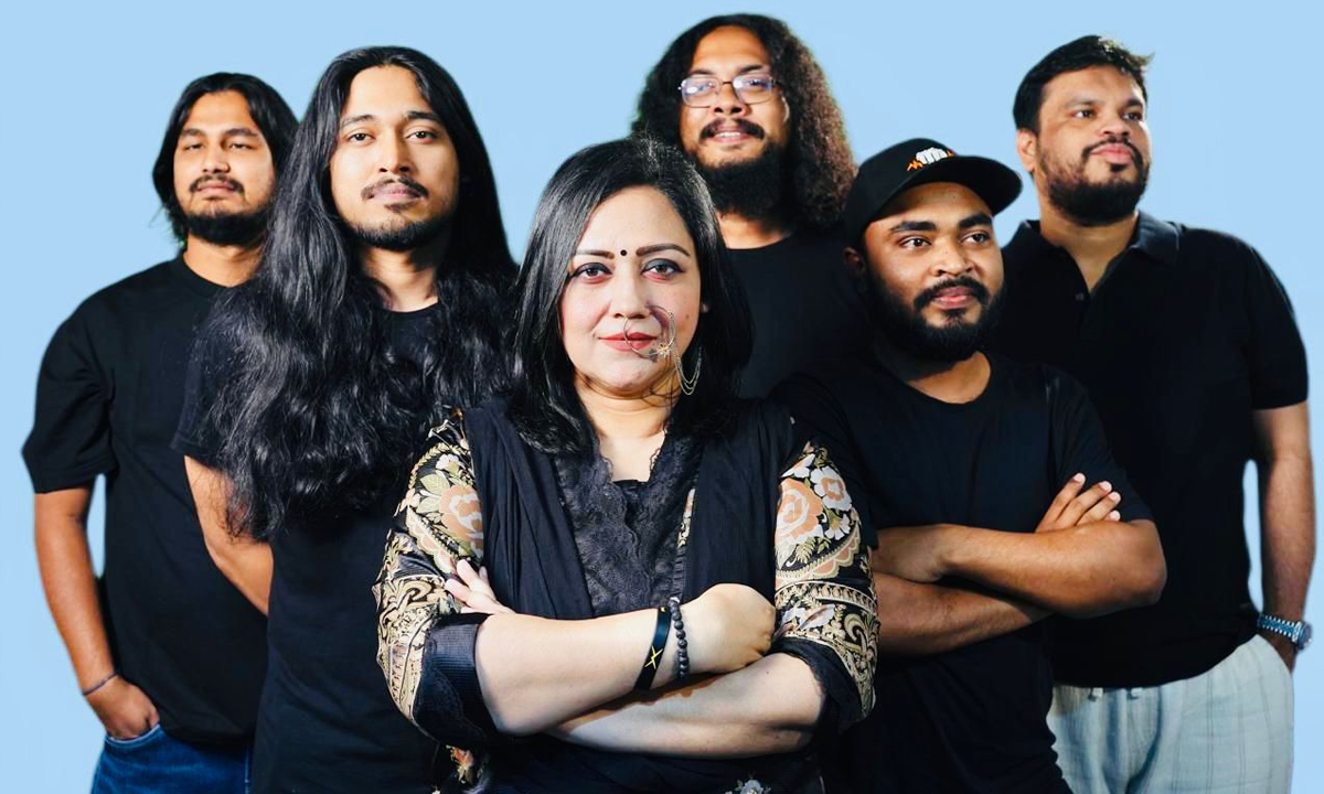 চিরকুট দল। ছবি : সংগৃহীত