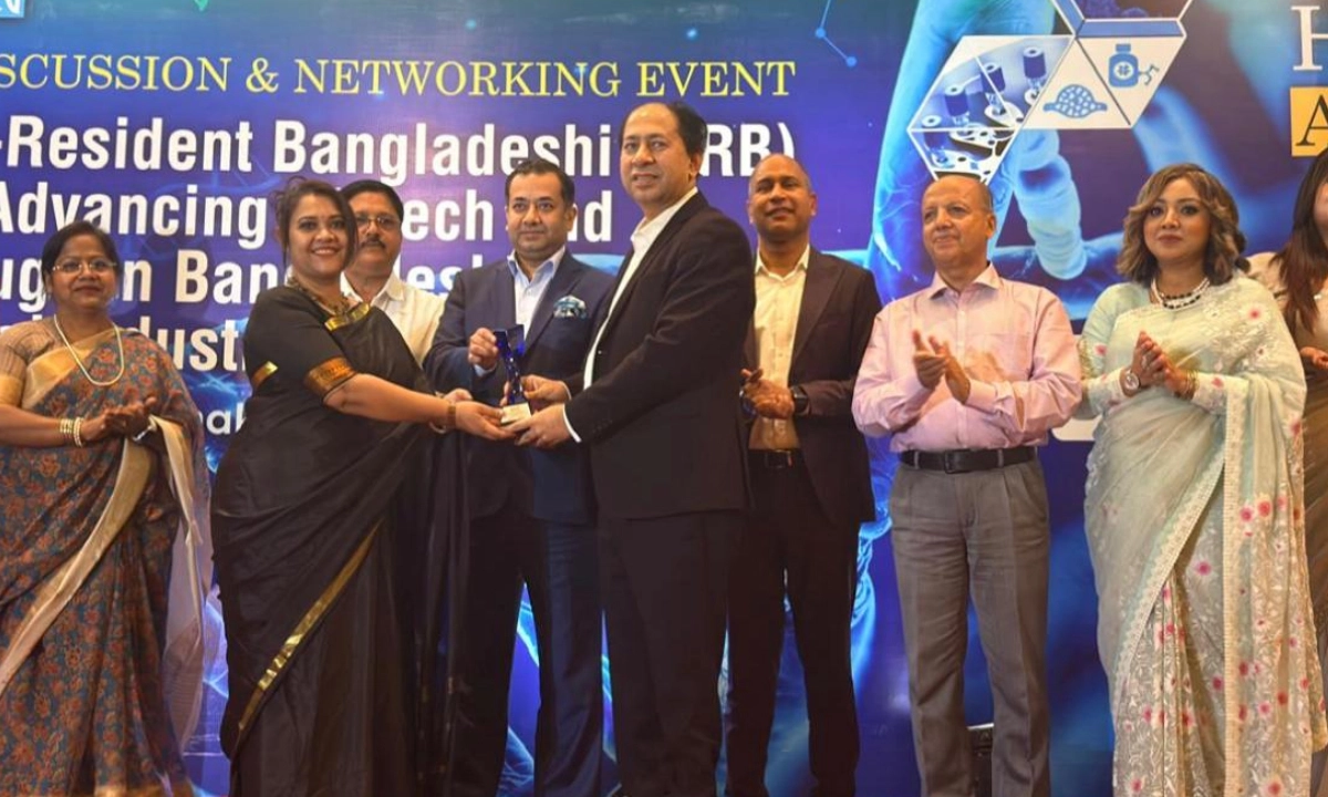 ছবি : রূপালী বাংলাদেশ