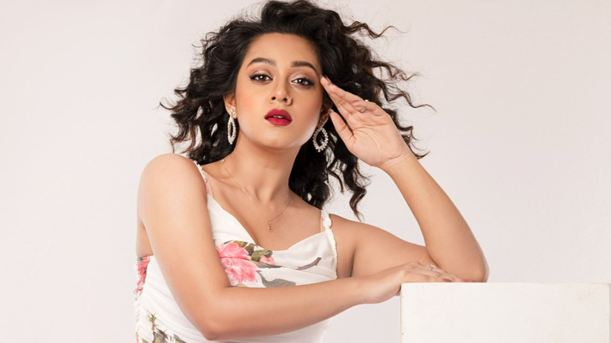 চিত্রনায়িকা প্রার্থনা ফারদিন দীঘি। ছবি - সংগৃহীত