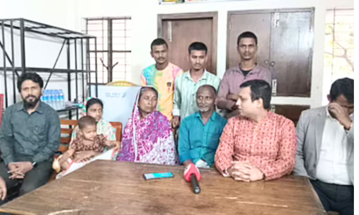 দিপু দাসের পরিবার। ছবি : সংগৃহীত